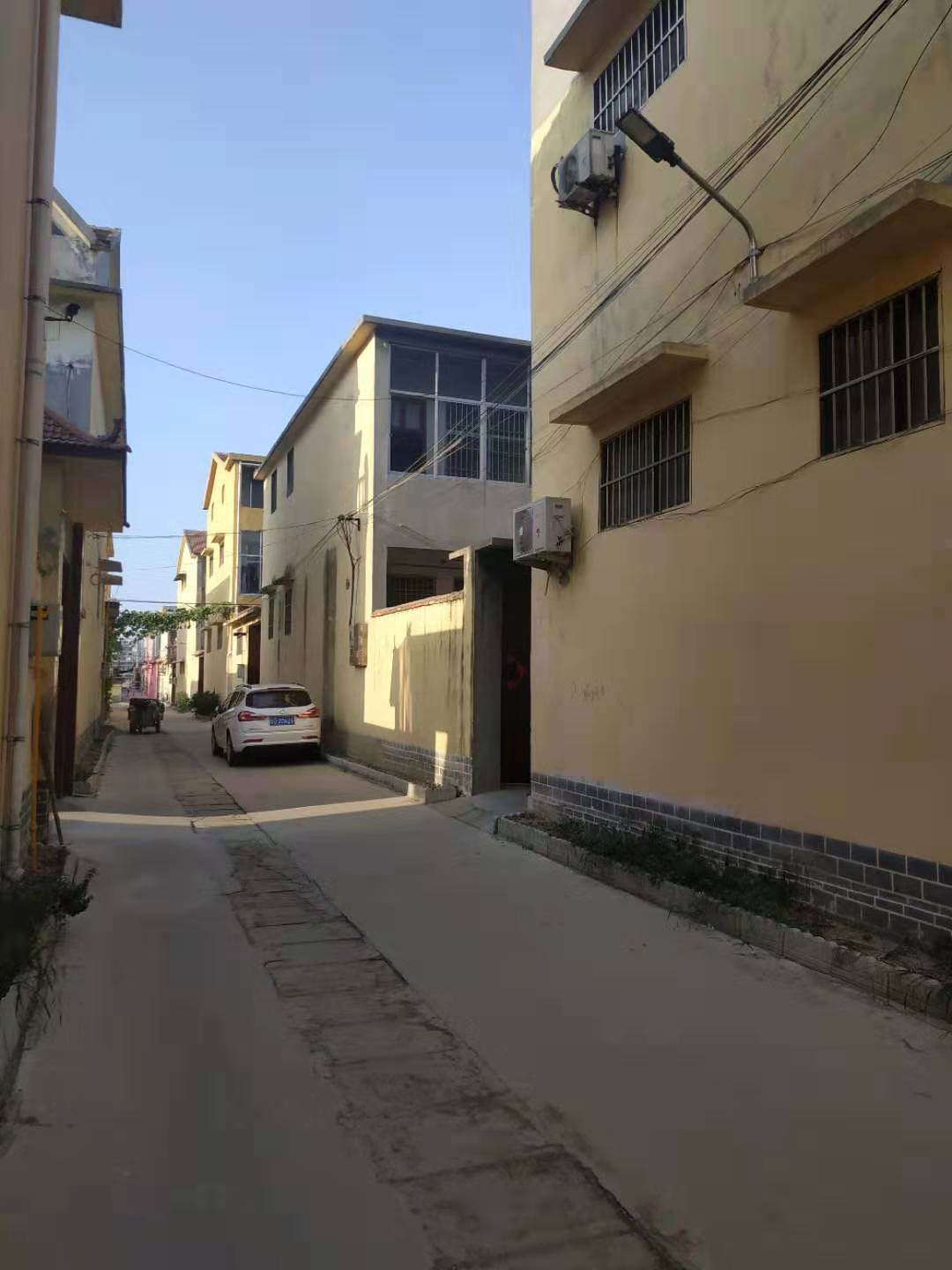 普通装修5室3厅2卫388m²880元/月
