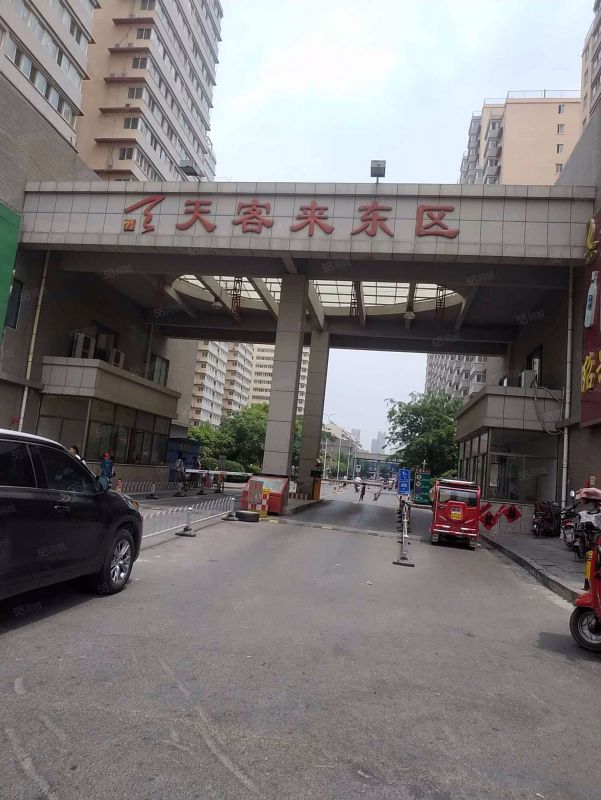 天客来东区2室2厅1卫出租，装修新，房租面议