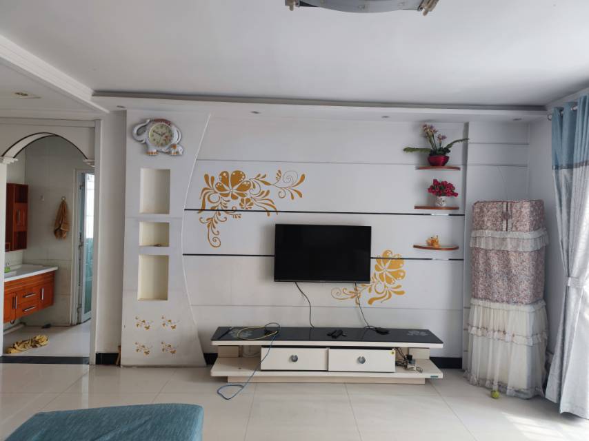 精装修3室2厅1卫113m²1500元/月