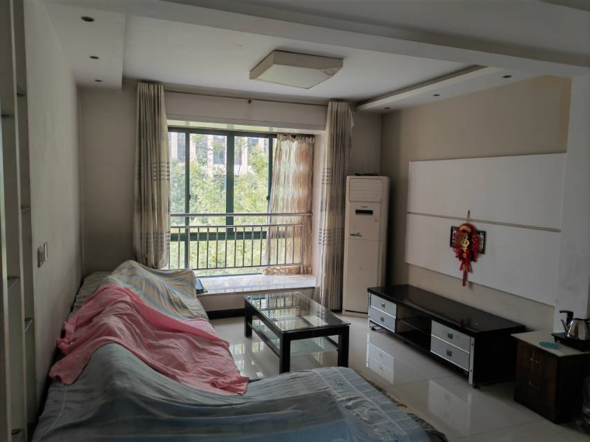 普通装修3室2厅2卫120m²170元/月