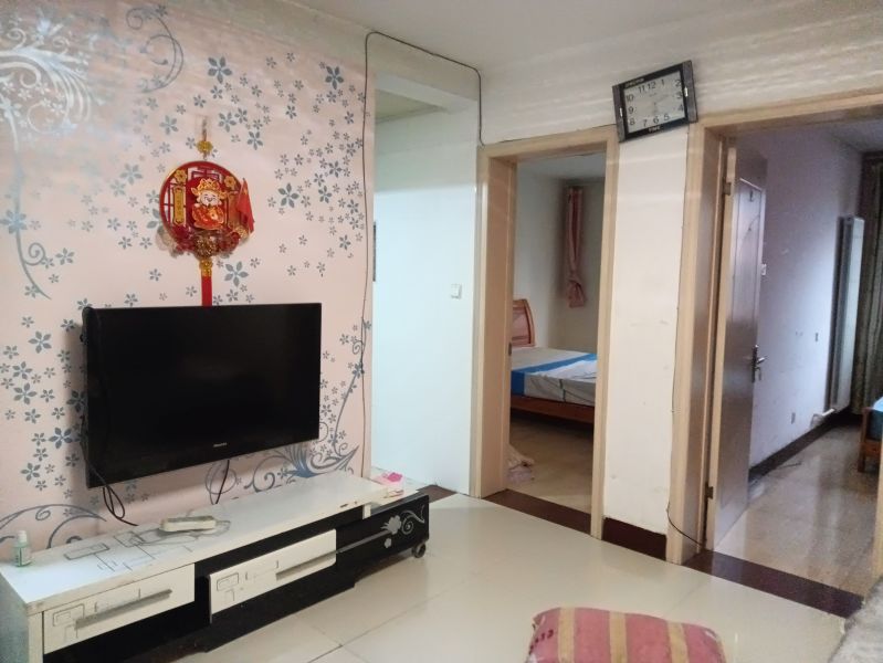 品质小区！3室1厅1卫90m²，拎包入驻，随时看房。