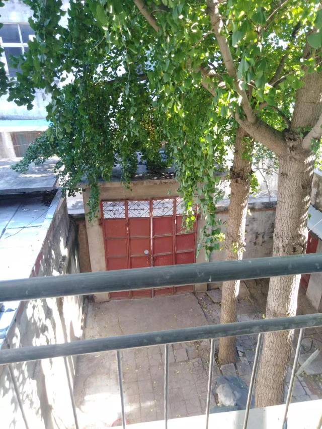 普通装修4室1厅1卫160m²1100元/月