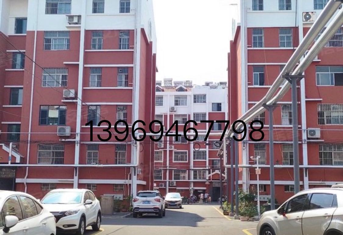 善国苑3室2厅2卫130m²， 版户型，拎包入驻，随时看房。