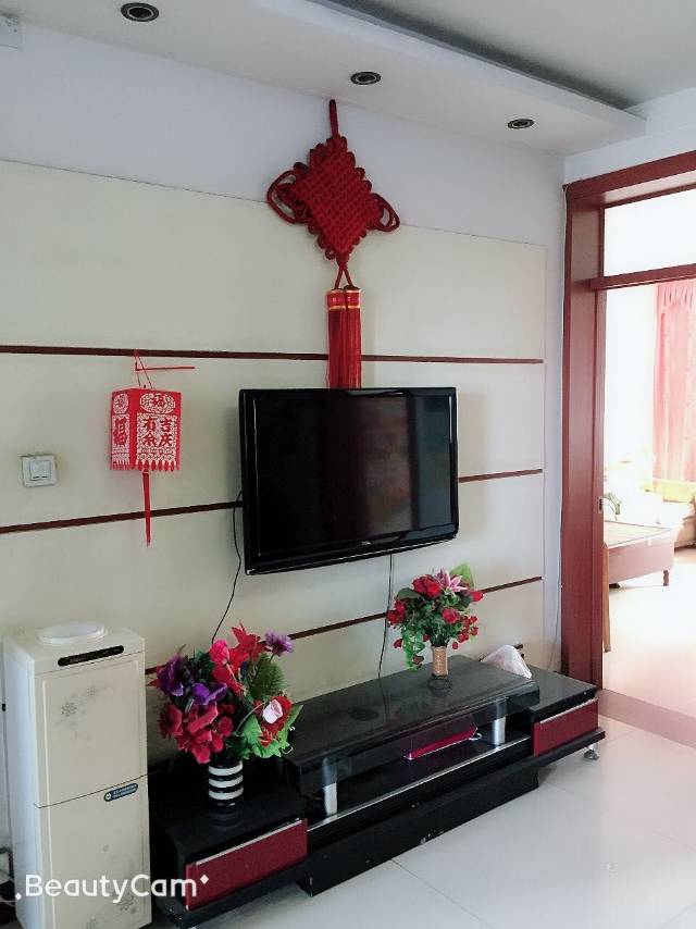 拎包即住交通便利3室1厅1卫91m²600元/月