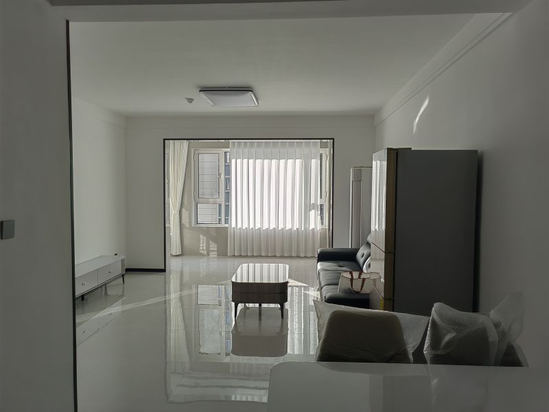 3室2厅2卫125m²，全新家具家电，首次出租，拎包入住，随时看房，个人房源