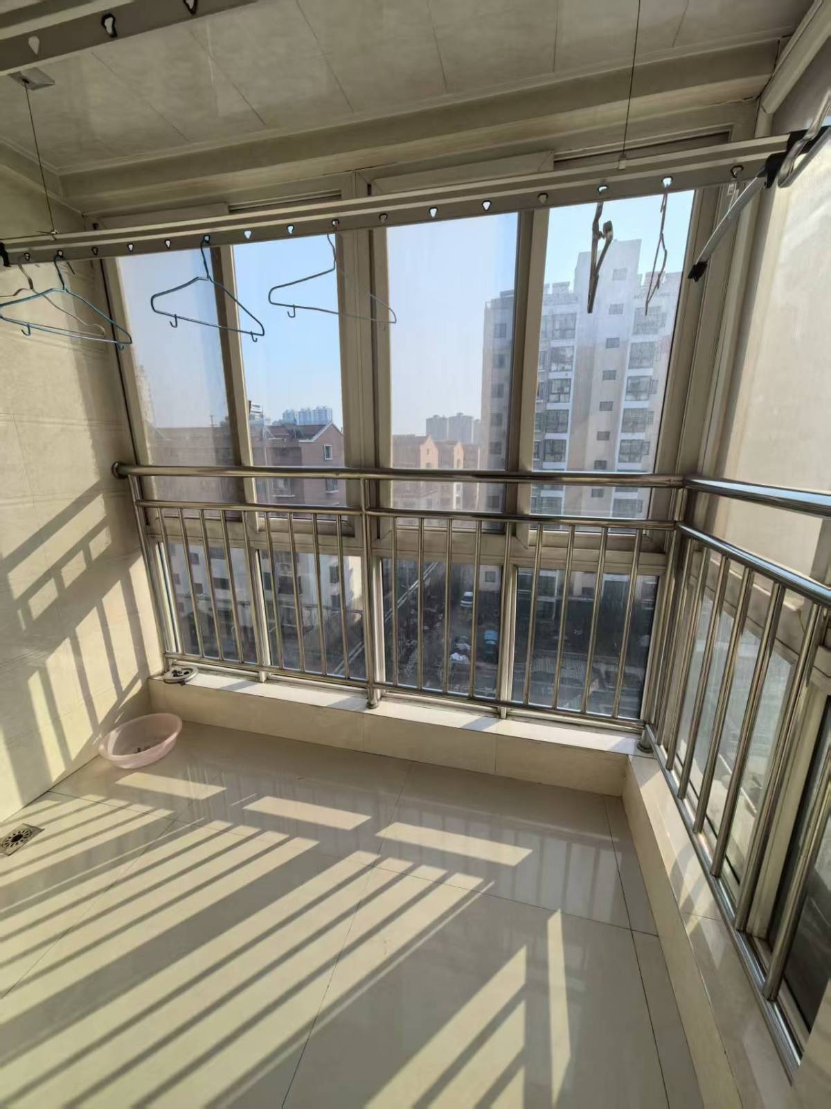 普通装修2室1厅1卫93m²54万元