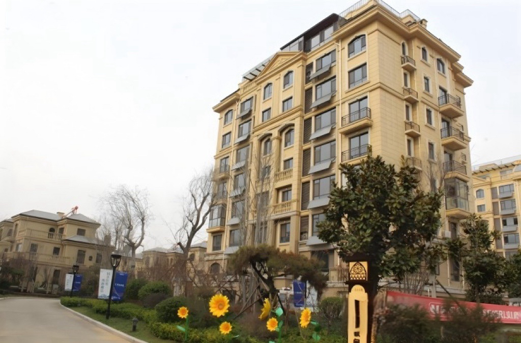 品质小区！3室2厅2卫134.5m²全明户型，朝向采光好。