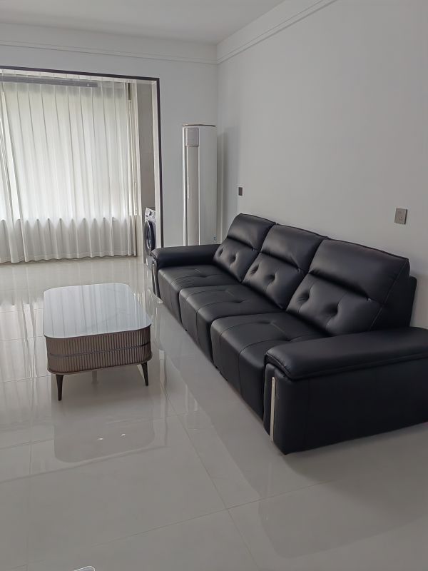 3室2厅2卫1600元/月125m²精装修出租