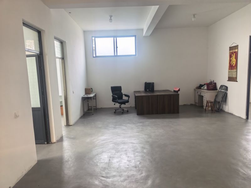 普通装修4室1厅1卫300m²8000元/月
