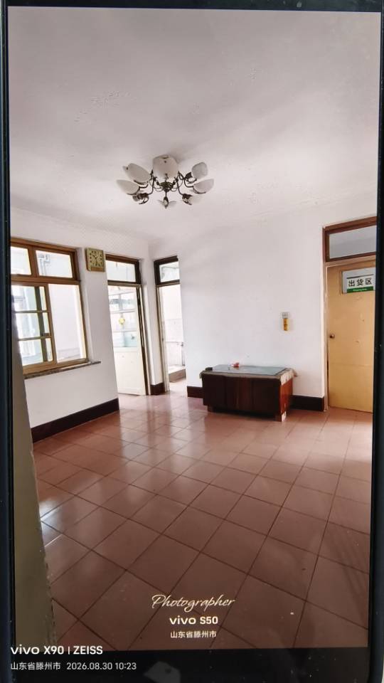 普通装修3室1厅1卫78m²500元/月