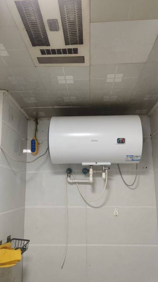 普通装修2室1厅1卫80m²1300元/月