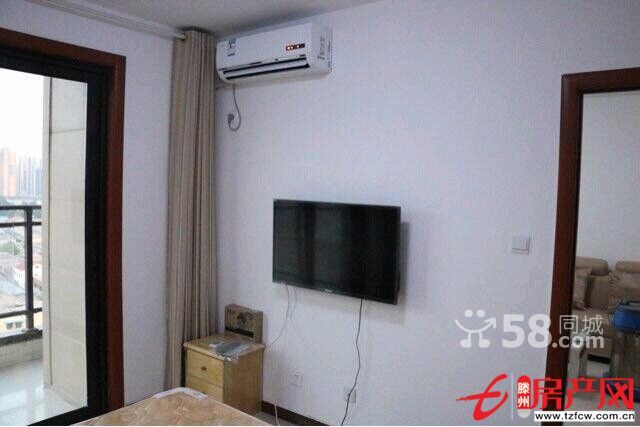 嘉鸿一品，妇保院斜对面，精装修，全套新家具家电，拎包即住
