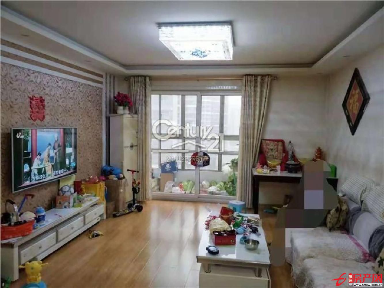 威尼斯(四区)，滕南学 区房，此房价格合适，楼层很好。