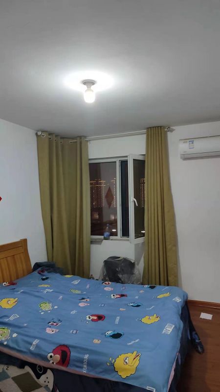普通装修2室1厅1卫82m²1500元/月