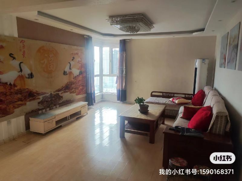 中央城A区精装3室2厅1卫127m²2000元/月