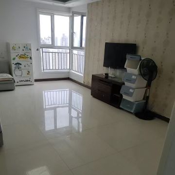 精装修3室2厅1卫120m²1800元/月