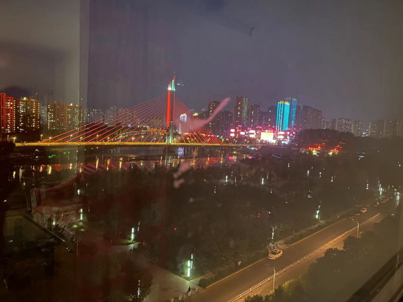 人和蓝湾，拎包可住