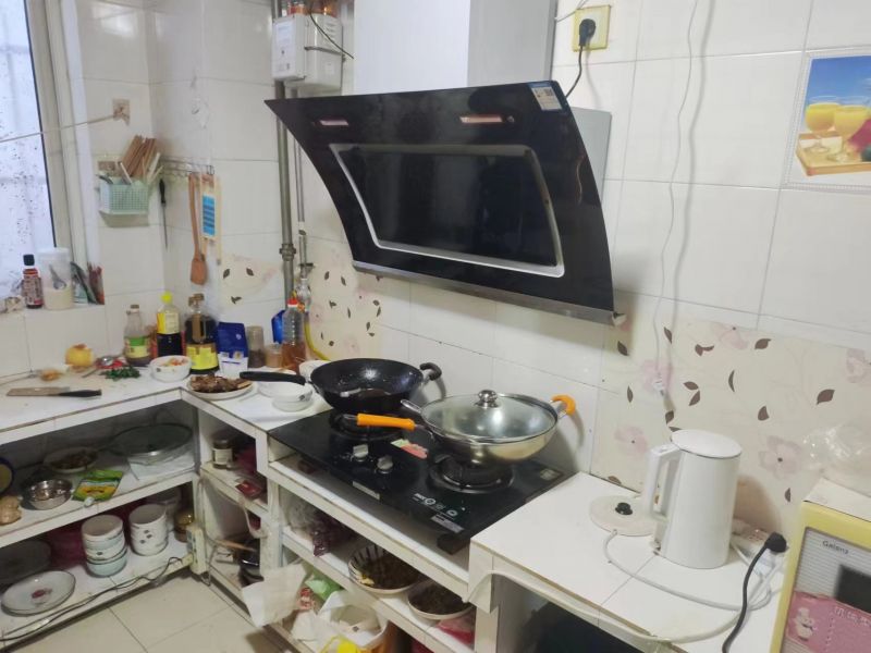 步行街火车站紧邻!普通装修3室1厅1卫120m²600元/月