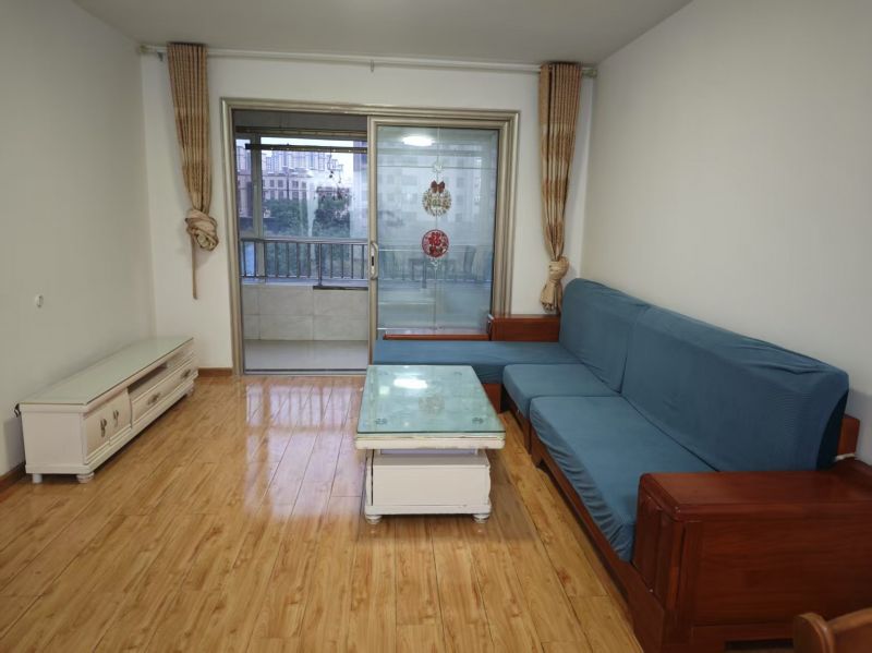普通装修2室2厅1卫96m²1350元/月
