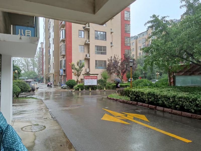 东方中石精心打造、稀缺车库永无再造！