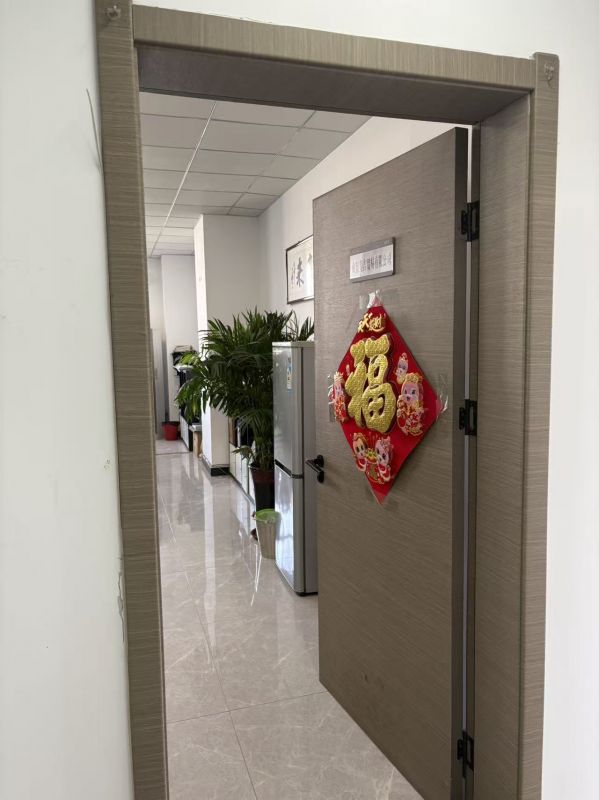 毛坯1室0厅0卫73m²2000元/月