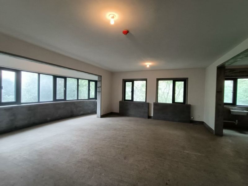 滨江御园电梯洋房3室2厅2卫159.83m²毛坯房 价格可谈