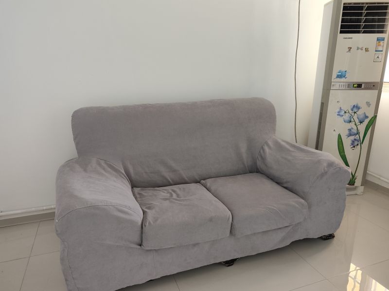普通装修3室2厅1卫98m²1000元/月